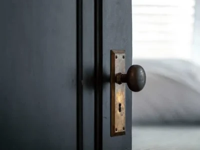 trim-door-condo-painting trim-door-condo-painting